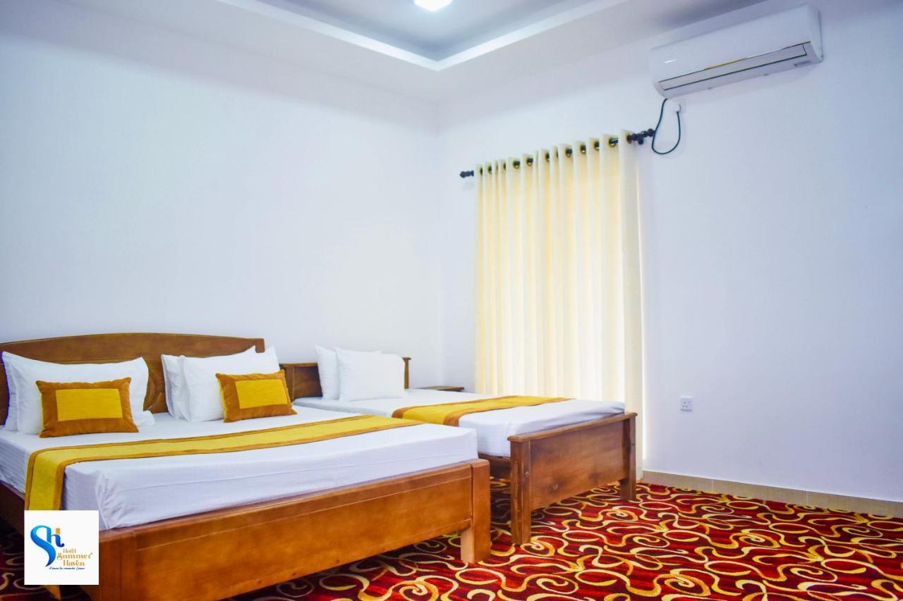 Hotel Summer Haven Полоннарува Экстерьер фото