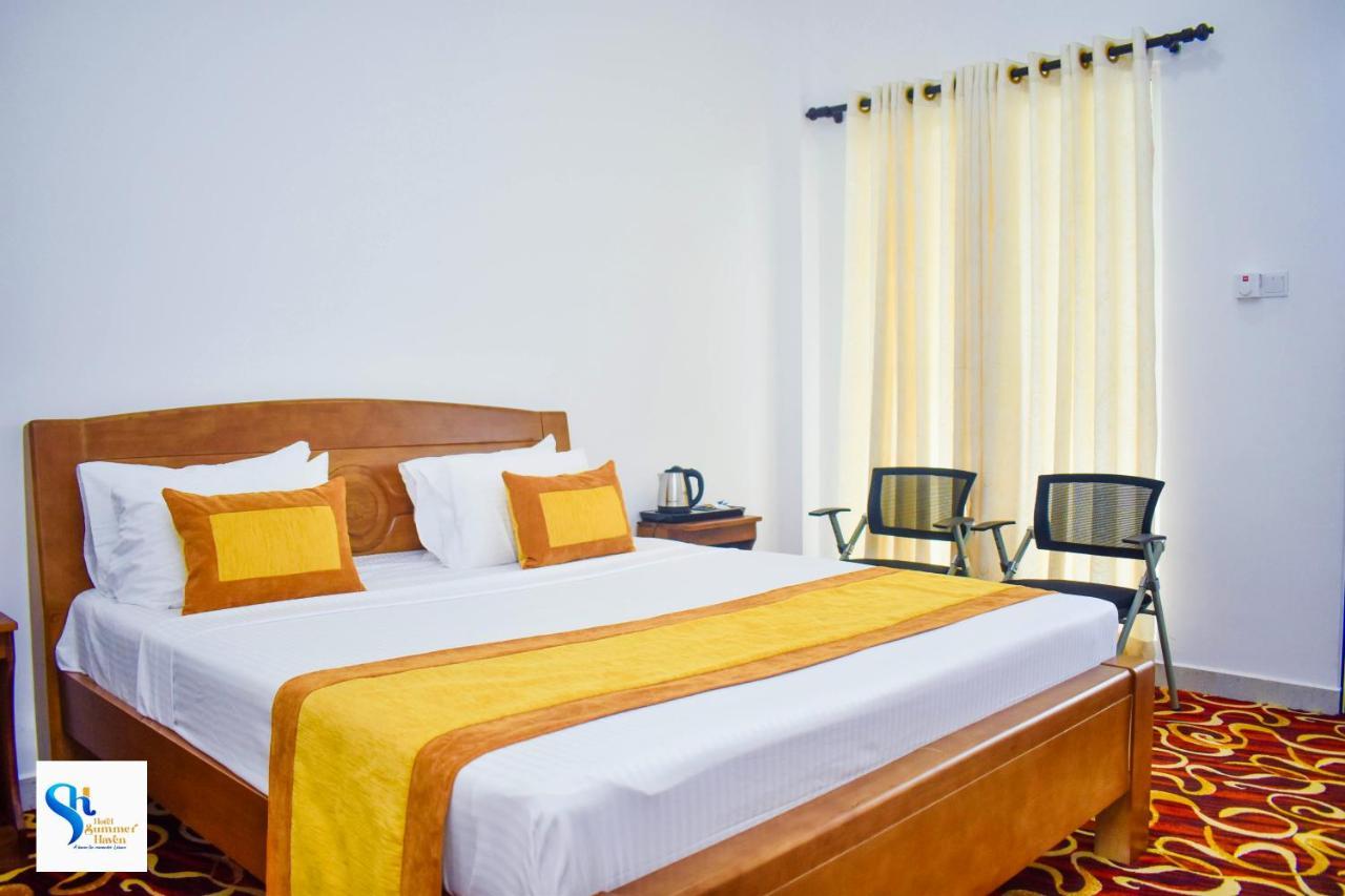Hotel Summer Haven Полоннарува Экстерьер фото