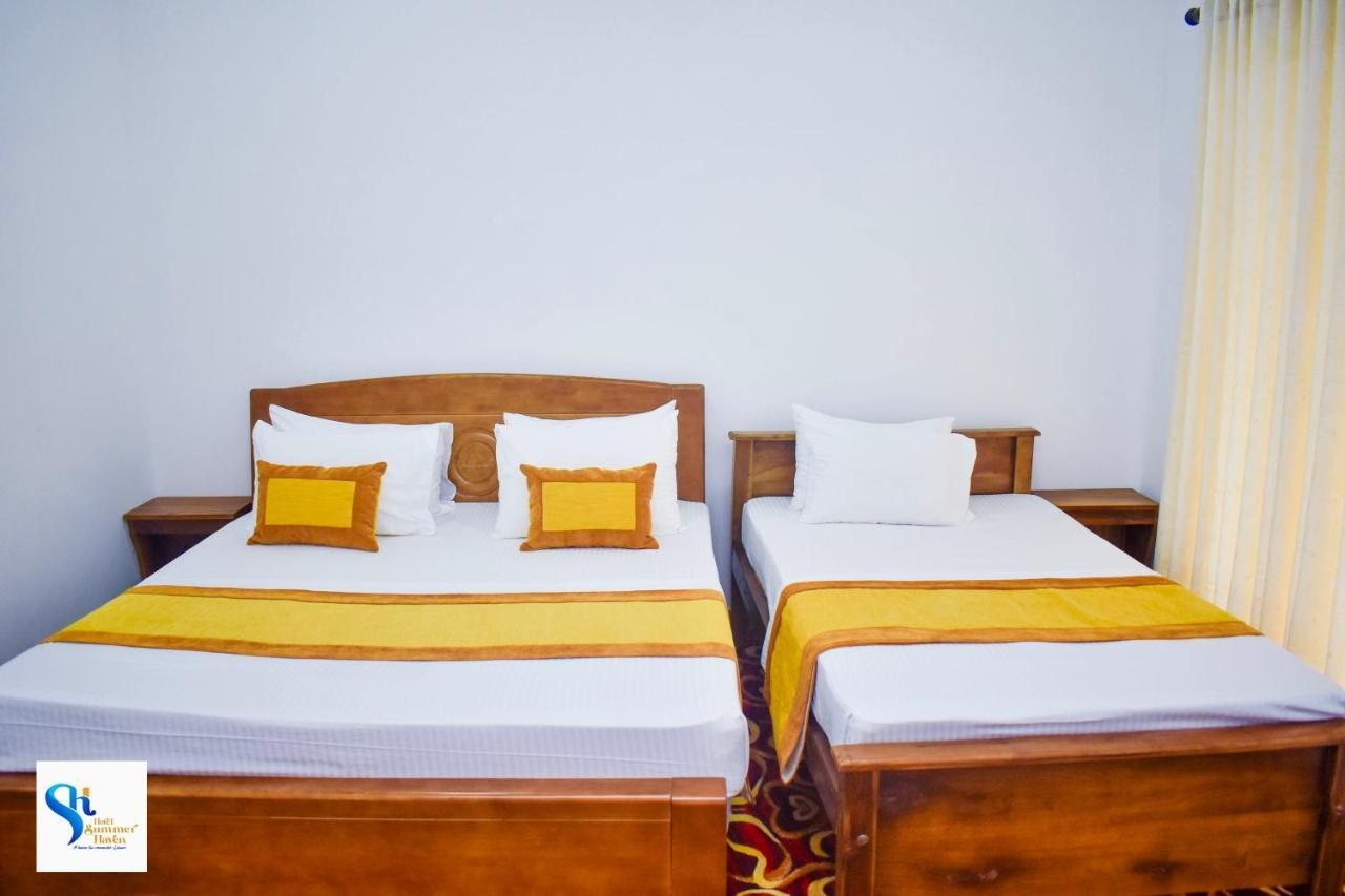 Hotel Summer Haven Полоннарува Экстерьер фото