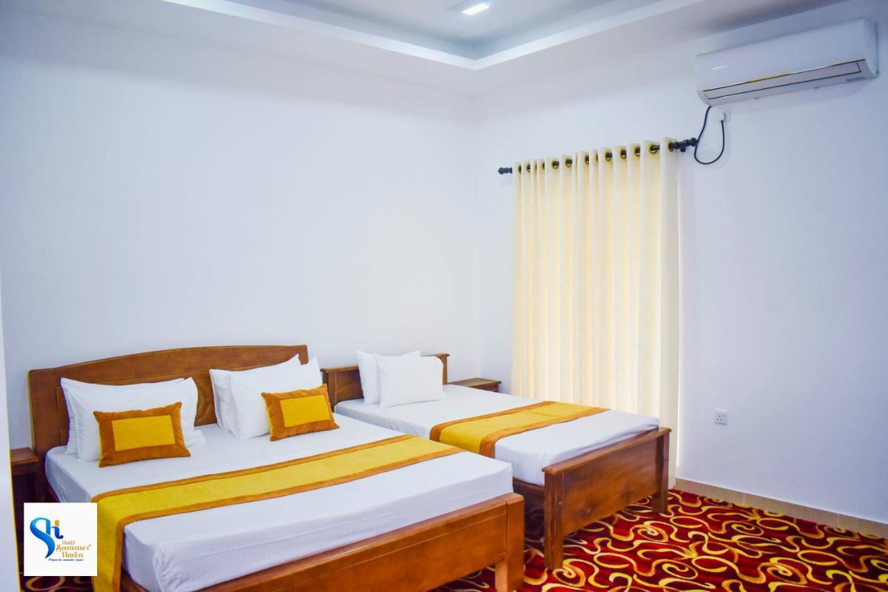 Hotel Summer Haven Полоннарува Экстерьер фото